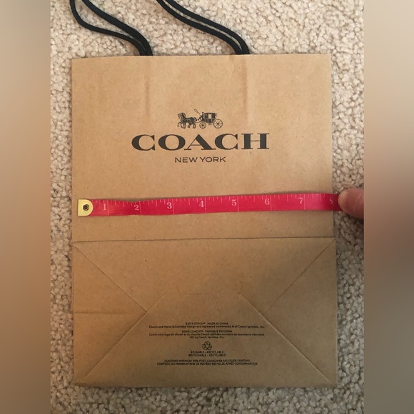 Coach (Corner) LRG Double Zip Wristlet/ Wallet w/ Coach paper gift bag included - Picture 14 of 15
